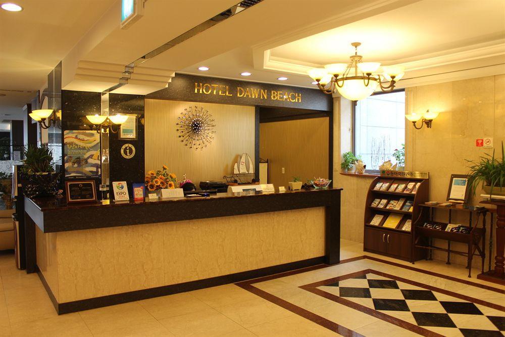 Dawn Beach Hotel Busan Exterior photo