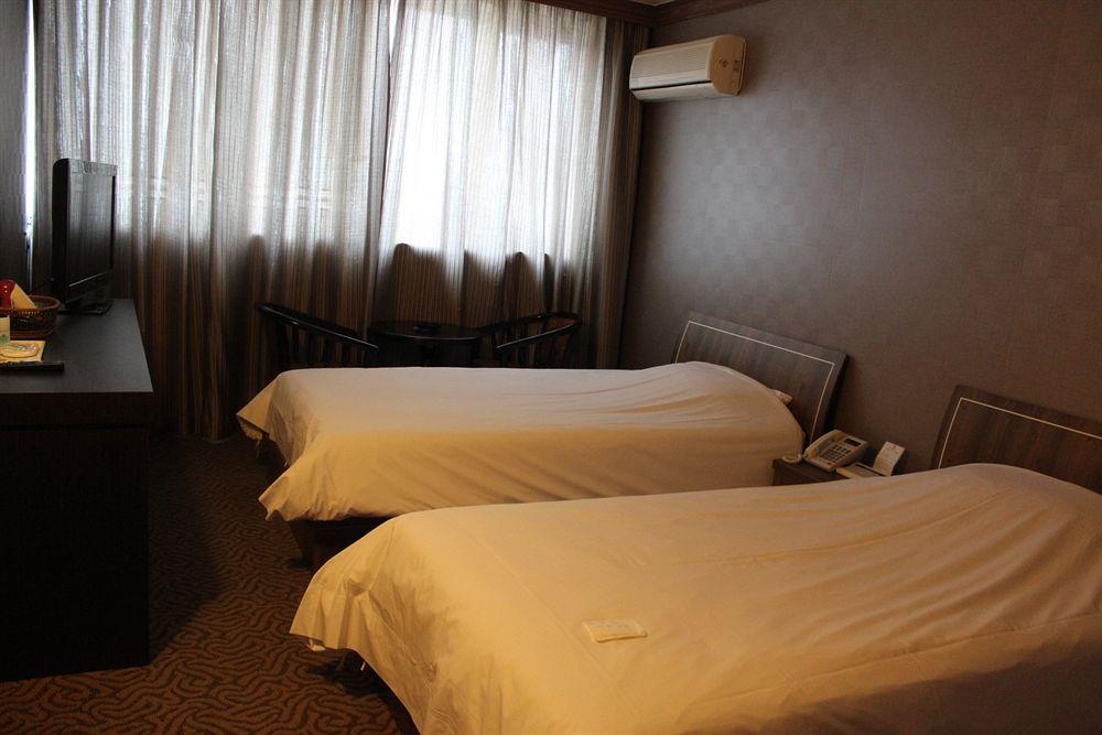 Dawn Beach Hotel Busan Exterior photo