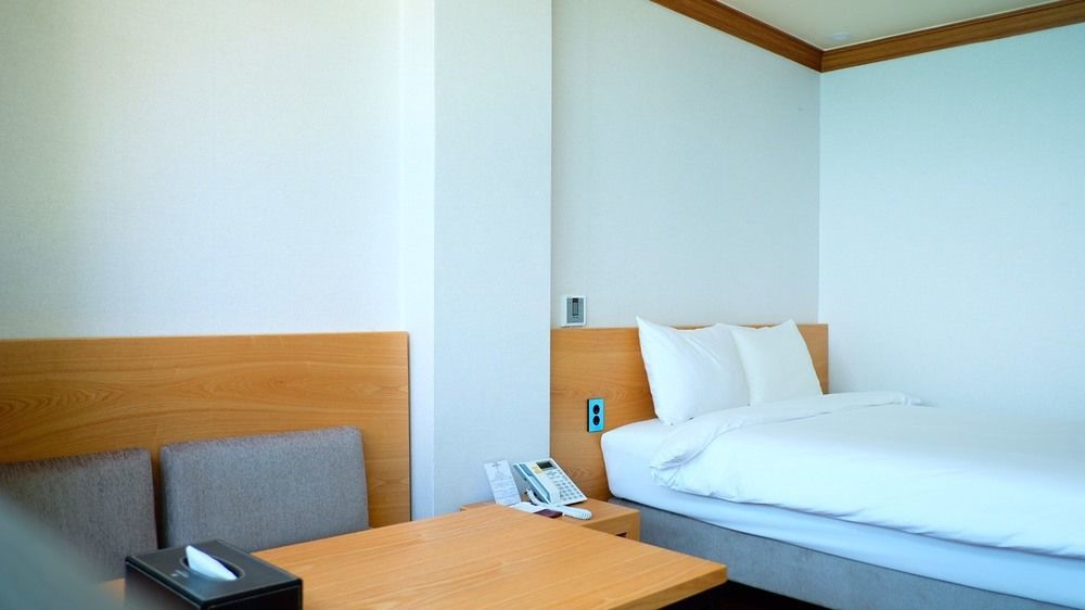 Dawn Beach Hotel Busan Exterior photo
