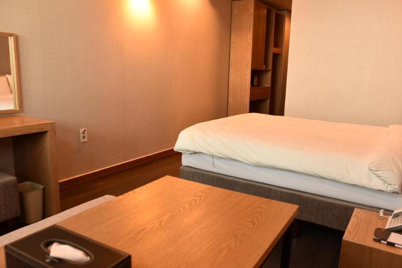 Dawn Beach Hotel Busan Exterior photo